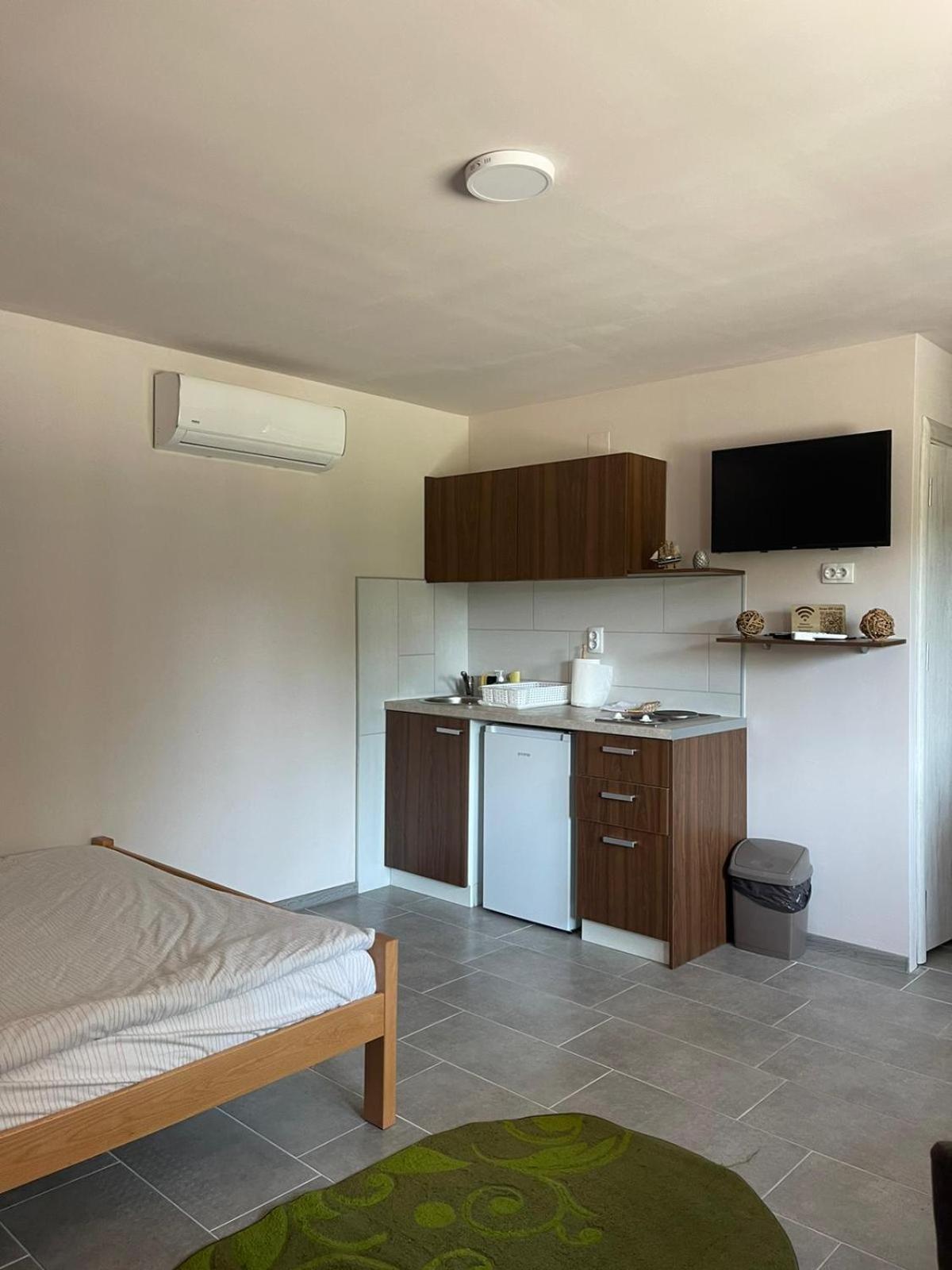 Apartmani Morava 54 Kocino Selo Exteriér fotografie