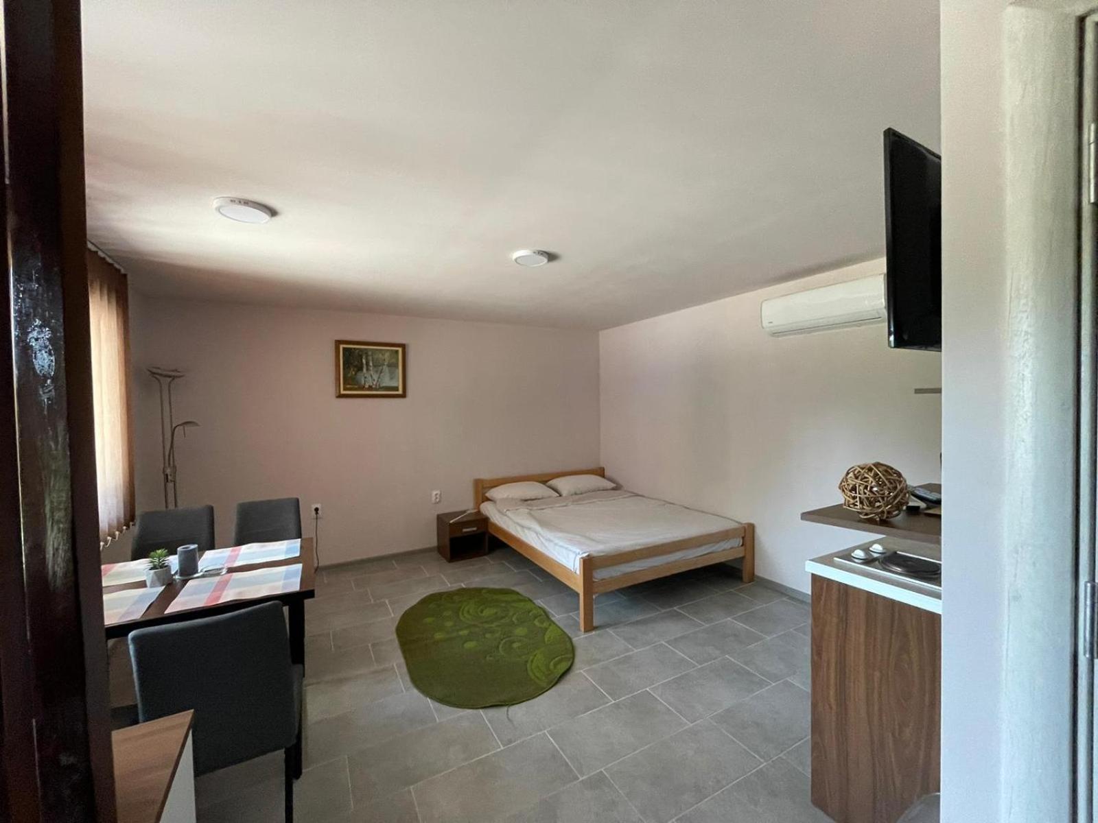 Apartmani Morava 54 Kocino Selo Exteriér fotografie